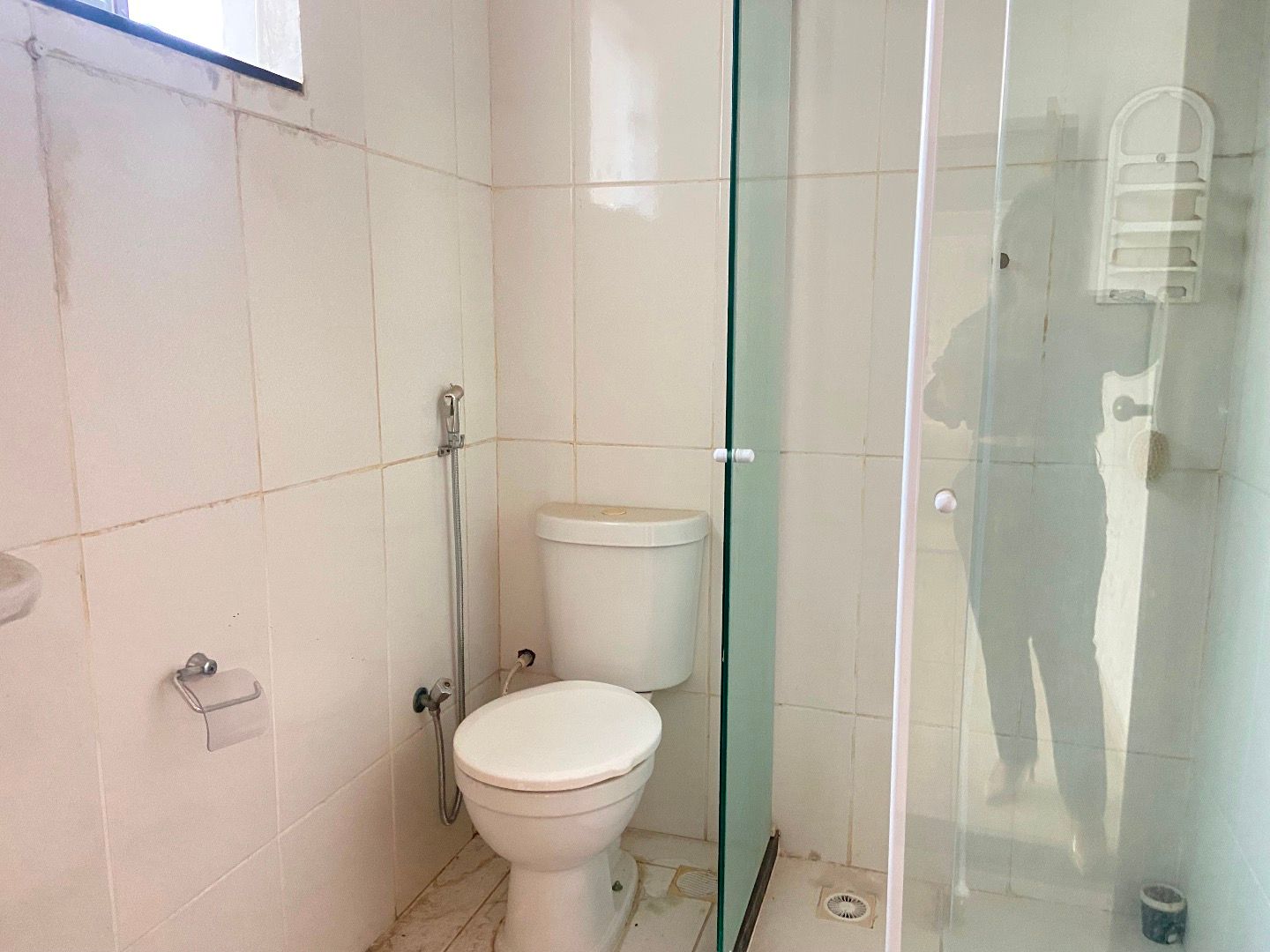  - Apartamento com 2 dormitórios à venda, 74 m² por R$ 235.000,00 - Vinhateiro - São Pedro da Aldeia/RJ