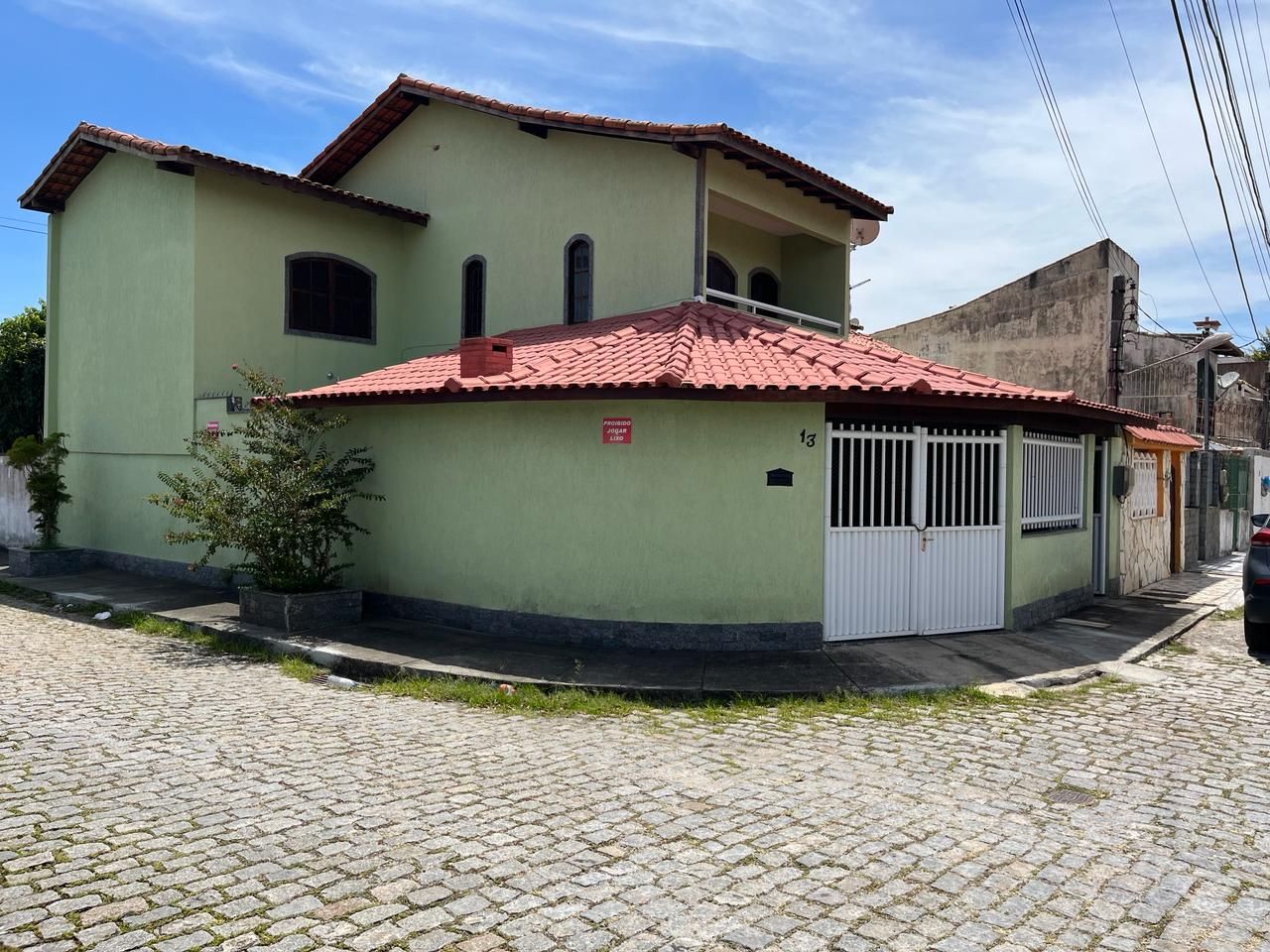 Casa à venda com 4 quartos, 150.00m² - Vila Blanche,Cabo Frio