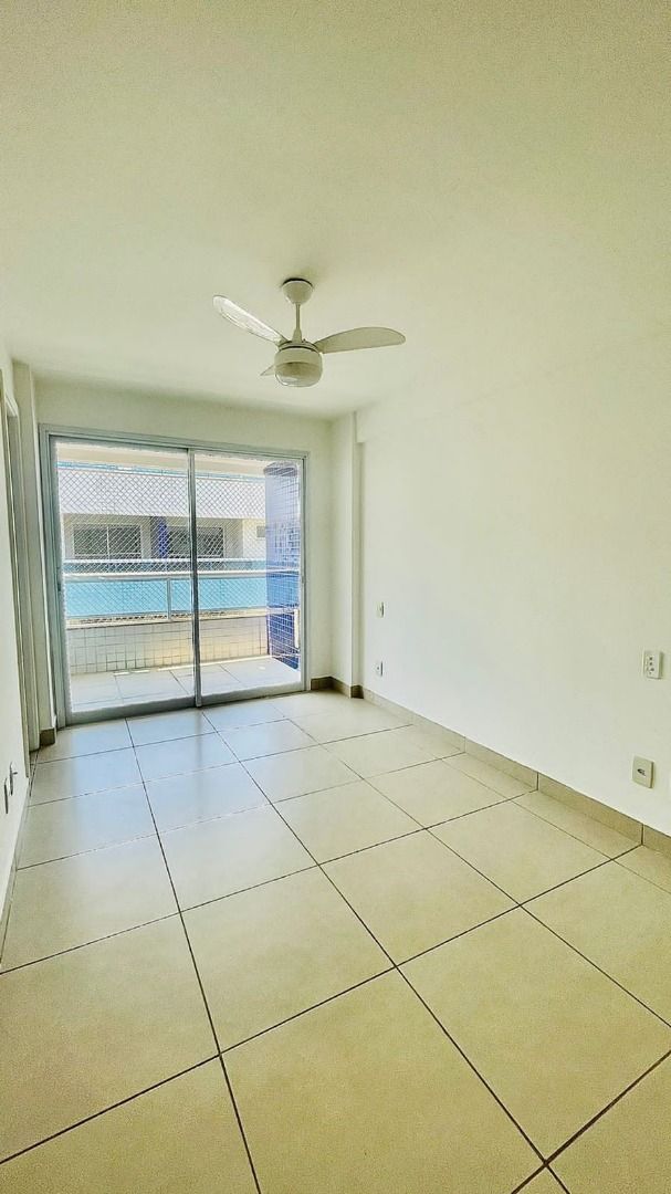  - Apartamento com 2 dormitórios à venda, 100 m² por R$ 640.000,00 - Centro - Cabo Frio/RJ