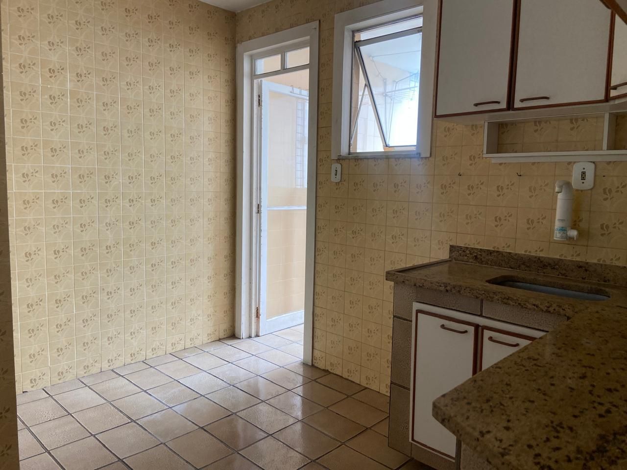  - Apartamento com 2 dormitórios à venda, 92 m² por R$ 520.000,00 - São Bento - Cabo Frio/RJ