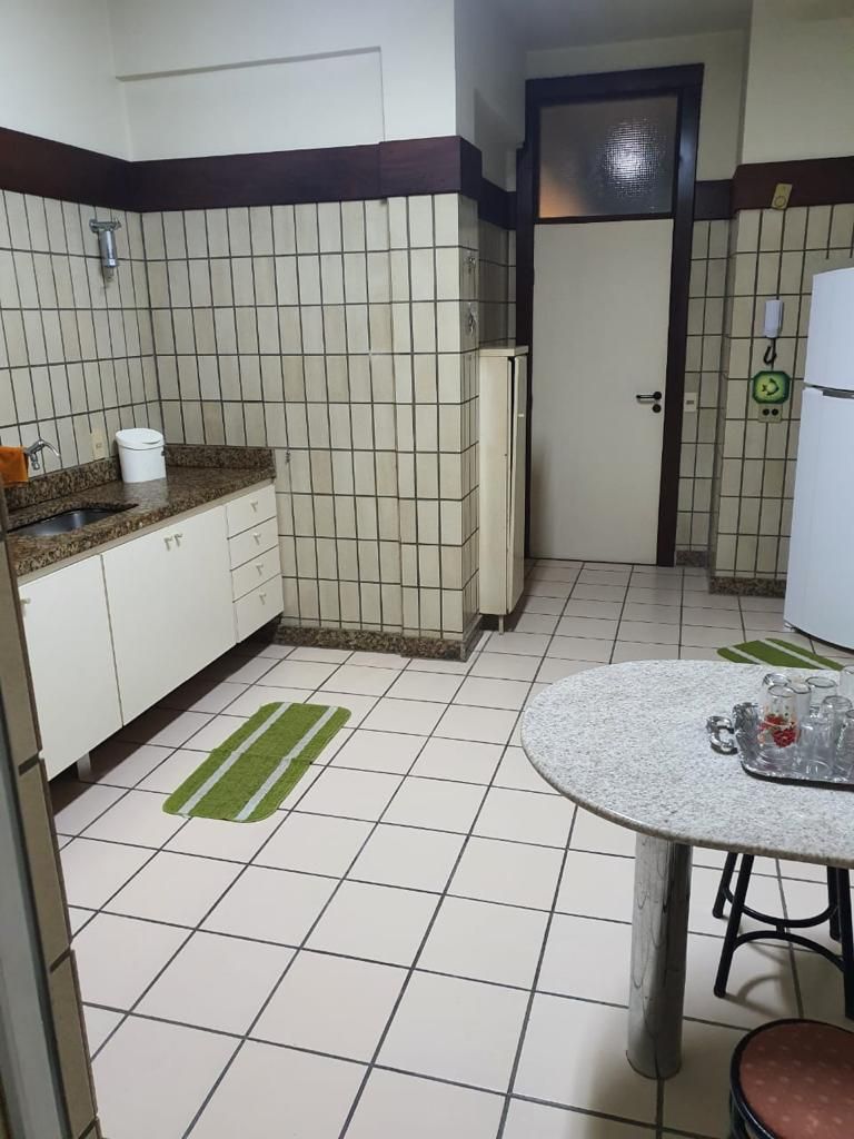  - Apartamento com 3 dormitórios à venda, 144 m² por R$ 755.000,00 - Algodoal - Cabo Frio/RJ