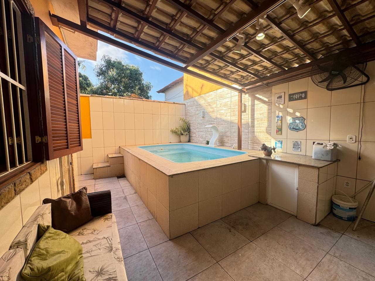 Casa à venda com 3 quartos, 100.00m² - Palmeiras,Cabo Frio