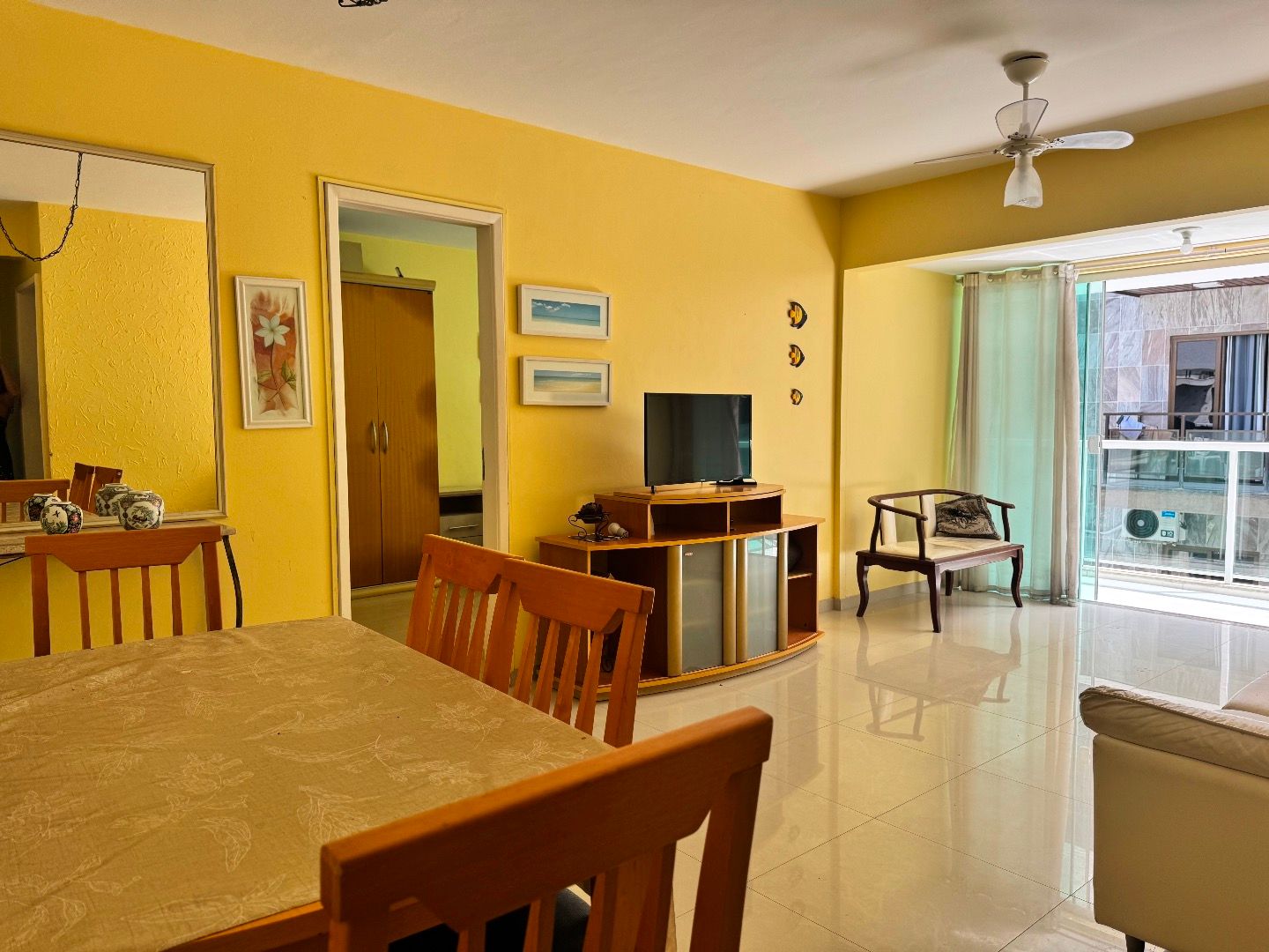  - Apartamento com 3 dormitórios à venda, 110 m² por R$ 950.000,00 - Algodoal - Cabo Frio/RJ