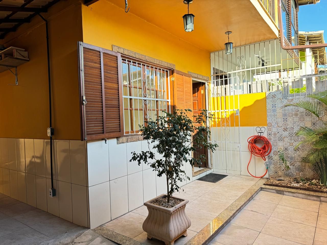 Casa à venda com 3 quartos, 100.00m² - Palmeiras,Cabo Frio