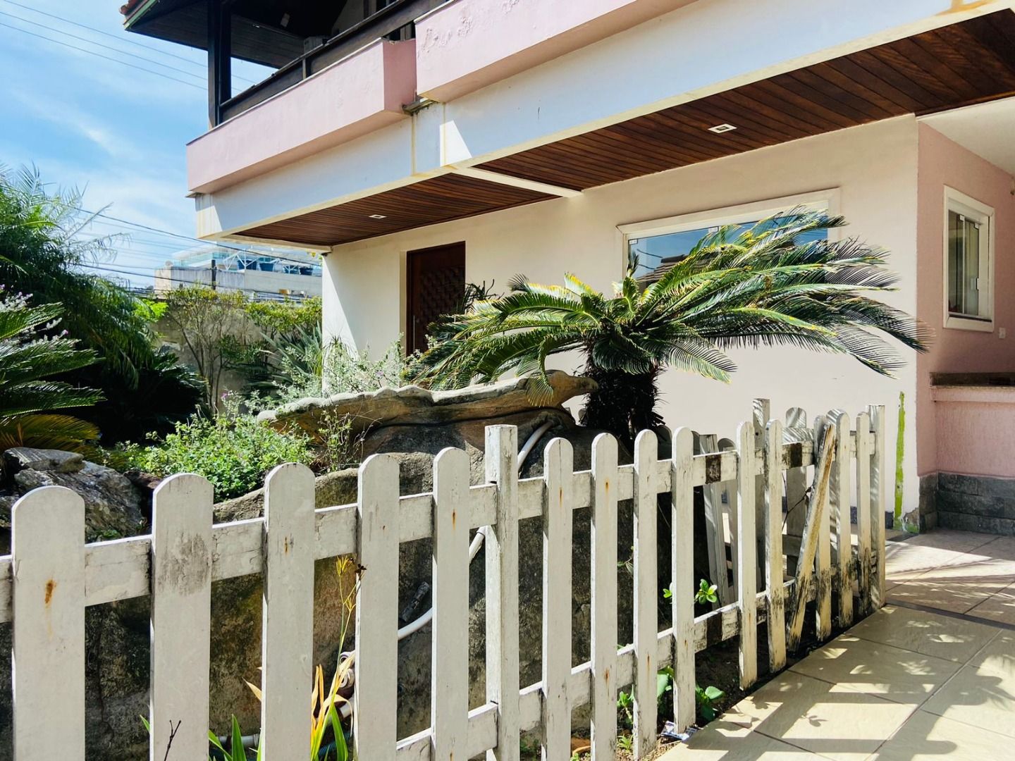  - Casa com 5 dormitórios à venda, 280 m² por R$ 2.300.000,00 - Vila Nova - Cabo Frio/RJ